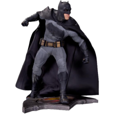 Batman vs Superman: Dawn of Justice - Batman 14 Inch Statue