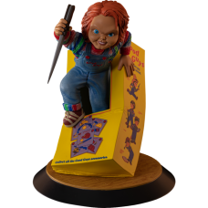 Child’s Play (1988) - Chucky Breakout 9 Inch PVC Diorama Statue